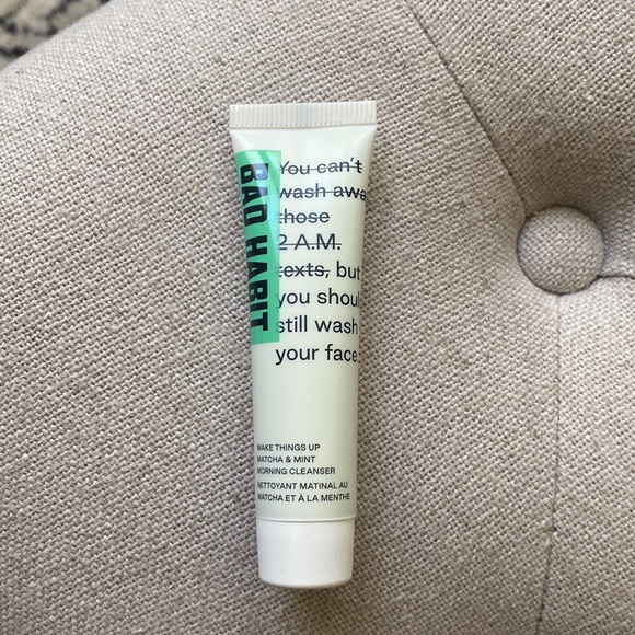 Wake Things Up Matcha & Mint Morning Cleanser by BAD HABIT - Picture 3 of 5